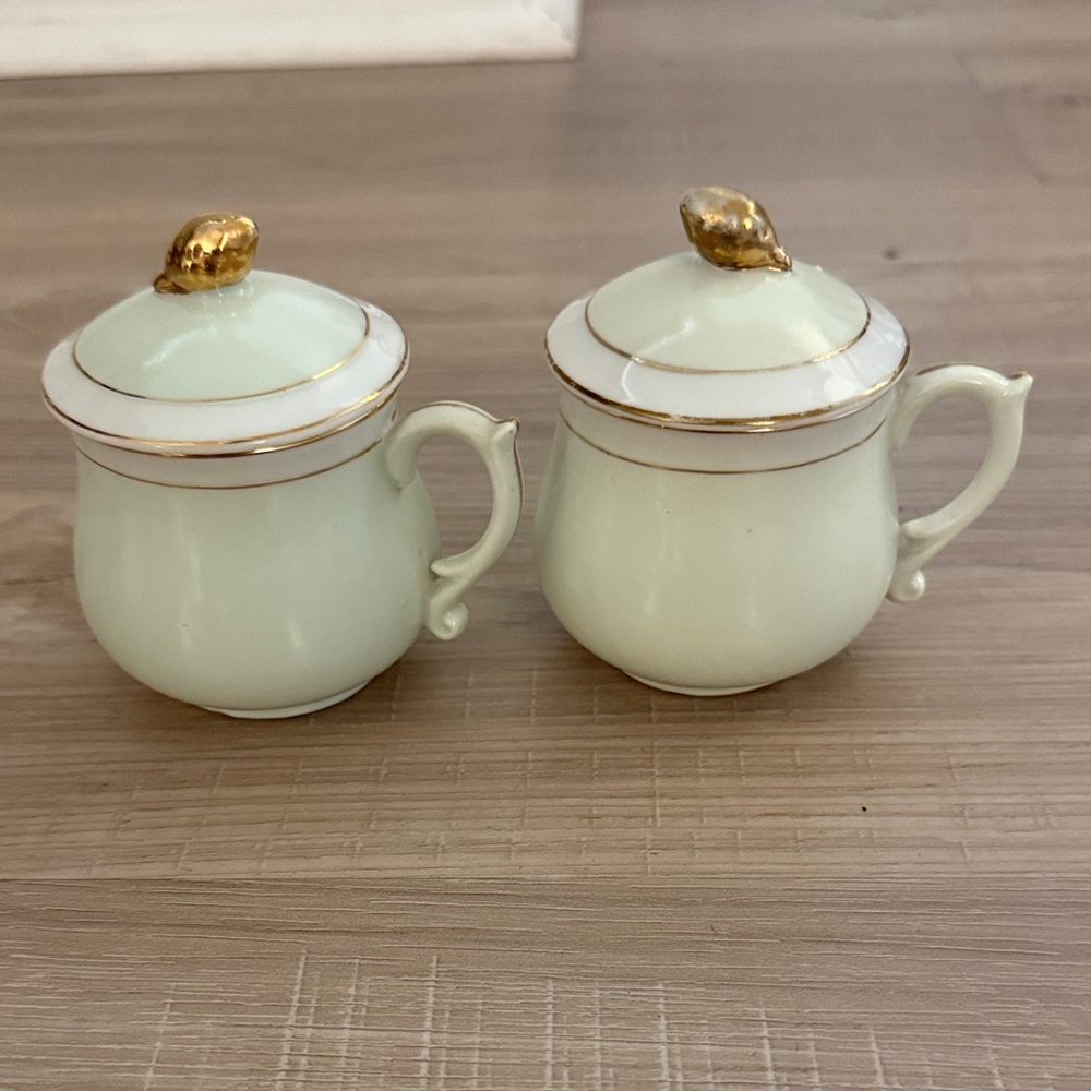 Neiman Marcus Cream Ceramic Dish